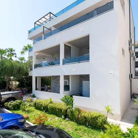 Studio Apartman Duce Duće
